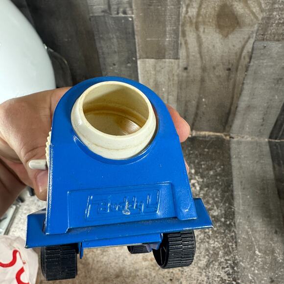 VINTAGE BUDDY L BLUE TILTING CEMENT MIXER TRUCK Made In Japan Nice - Picture 6 of 9